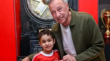 الخطيب يُكرّم الطفل سليم أسامة عقب دعمه الحماسي لسيدات طائرة الأهلي في بطولة إفريقيا